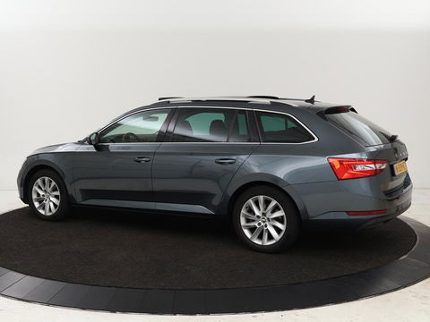 Škoda Superb 1.4 TSI iV Business Edition Plus | Panoramadak | Virtual Cockpit | Stoelverwarming | Camera | Carplay | Full LED | Memory | Navigatie | Parkeerhulp
