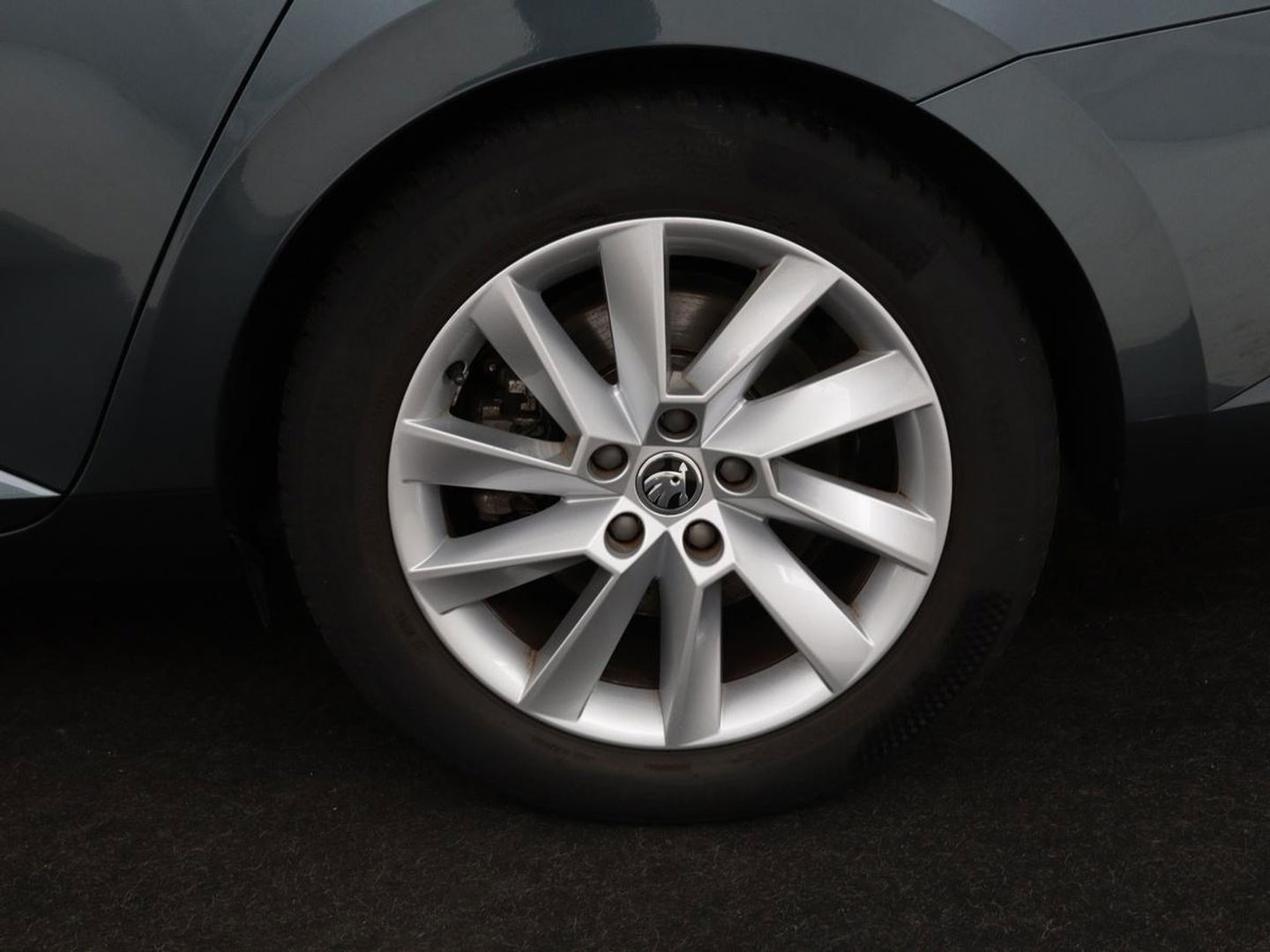 Škoda Superb 1.4 TSI iV Business Edition Plus | Panoramadak | Virtual Cockpit | Stoelverwarming | Camera | Carplay | Full LED | Memory | Navigatie | Parkeerhulp