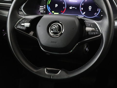 Škoda Superb 1.4 TSI iV Business Edition Plus | Panoramadak | Virtual Cockpit | Stoelverwarming | Camera | Carplay | Full LED | Memory | Navigatie | Parkeerhulp
