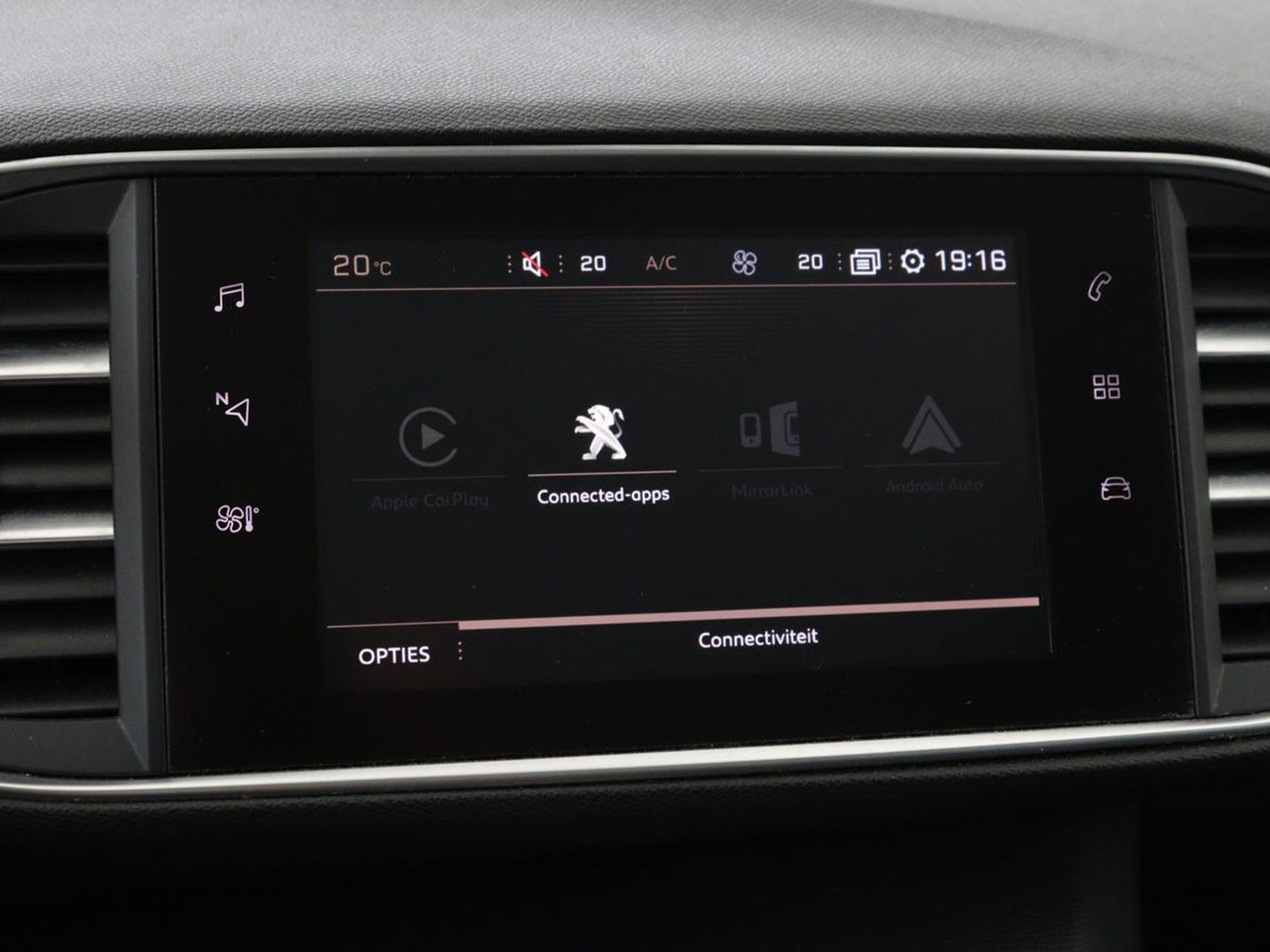 Peugeot 308 1.6 BlueHDI Executive | 1e eigenaar | Panoramadak | Carplay | Camera | Leder | Navigatie | DAB | Climate control | Cruise control