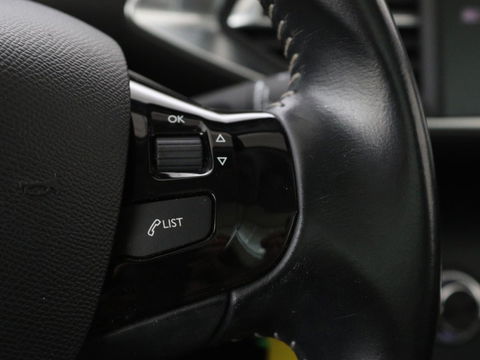 Peugeot 308 1.6 BlueHDI Executive | 1e eigenaar | Panoramadak | Carplay | Camera | Leder | Navigatie | DAB | Climate control | Cruise control