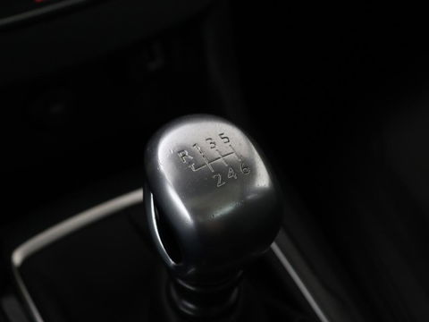 Peugeot 308 1.6 BlueHDI Executive | 1e eigenaar | Panoramadak | Carplay | Camera | Leder | Navigatie | DAB | Climate control | Cruise control