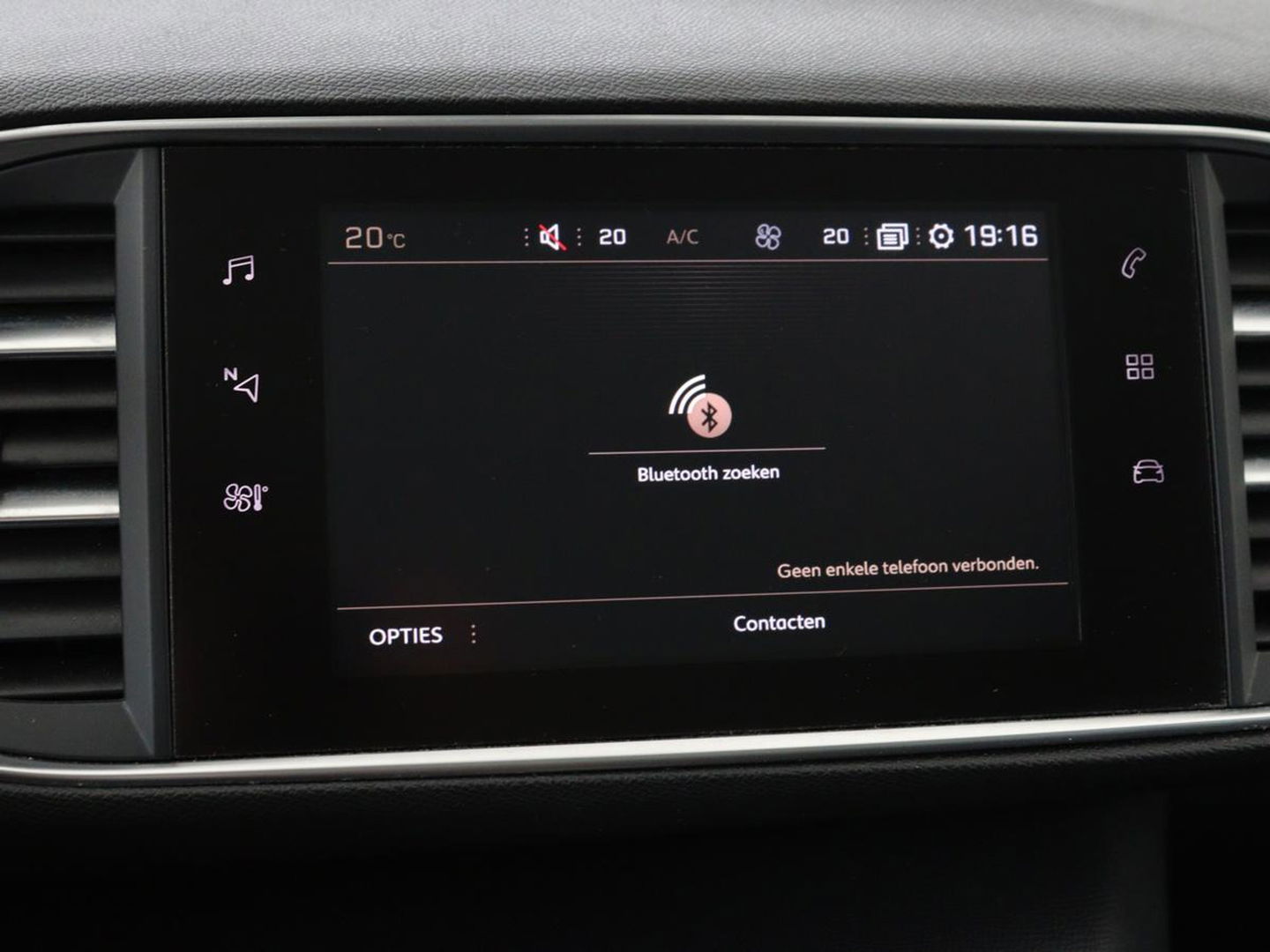Peugeot 308 1.6 BlueHDI Executive | 1e eigenaar | Panoramadak | Carplay | Camera | Leder | Navigatie | DAB | Climate control | Cruise control