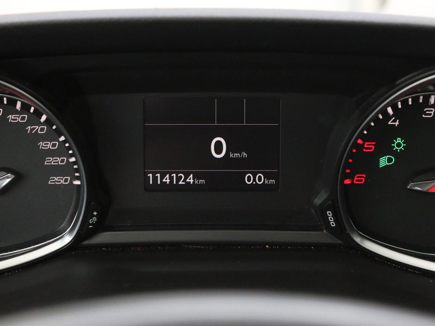 Peugeot 308 1.6 BlueHDI Executive | 1e eigenaar | Panoramadak | Carplay | Camera | Leder | Navigatie | DAB | Climate control | Cruise control