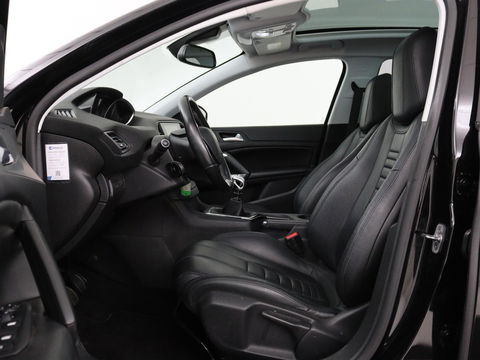 Peugeot 308 1.6 BlueHDI Executive | 1e eigenaar | Panoramadak | Carplay | Camera | Leder | Navigatie | DAB | Climate control | Cruise control