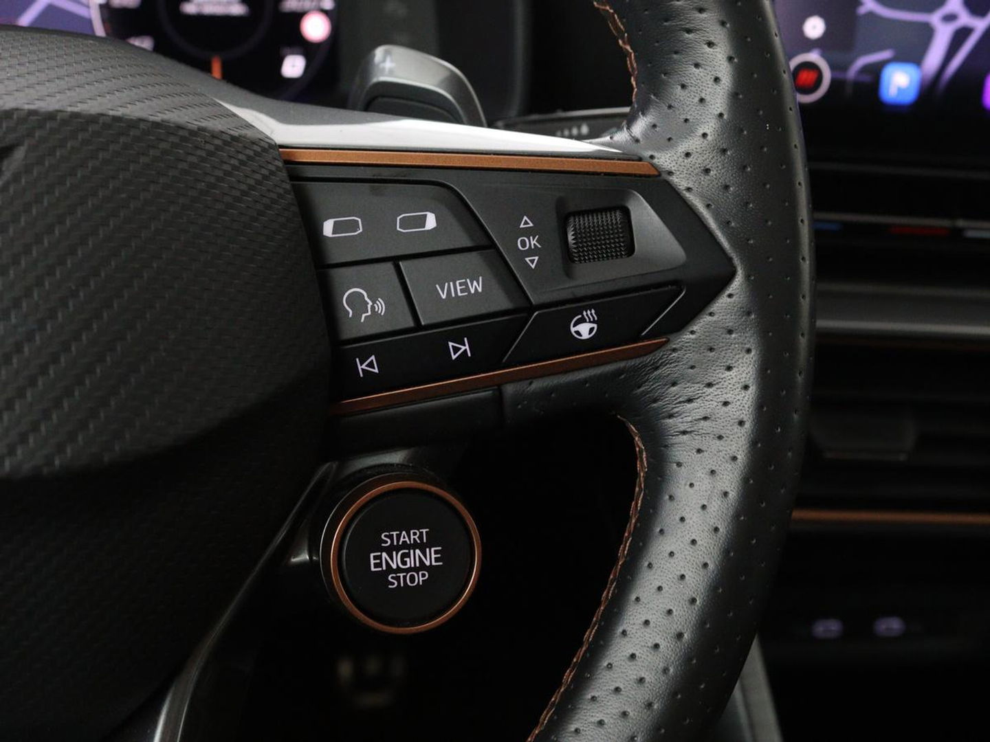 CUPRA Leon 1.4 e-Hybrid VZ Performance | Panoramadak | Stoel & stuurverwarming | Adaptive cruise | Carplay | Navigatie | Sportstoelen | Full LED | Keyless | PHEV