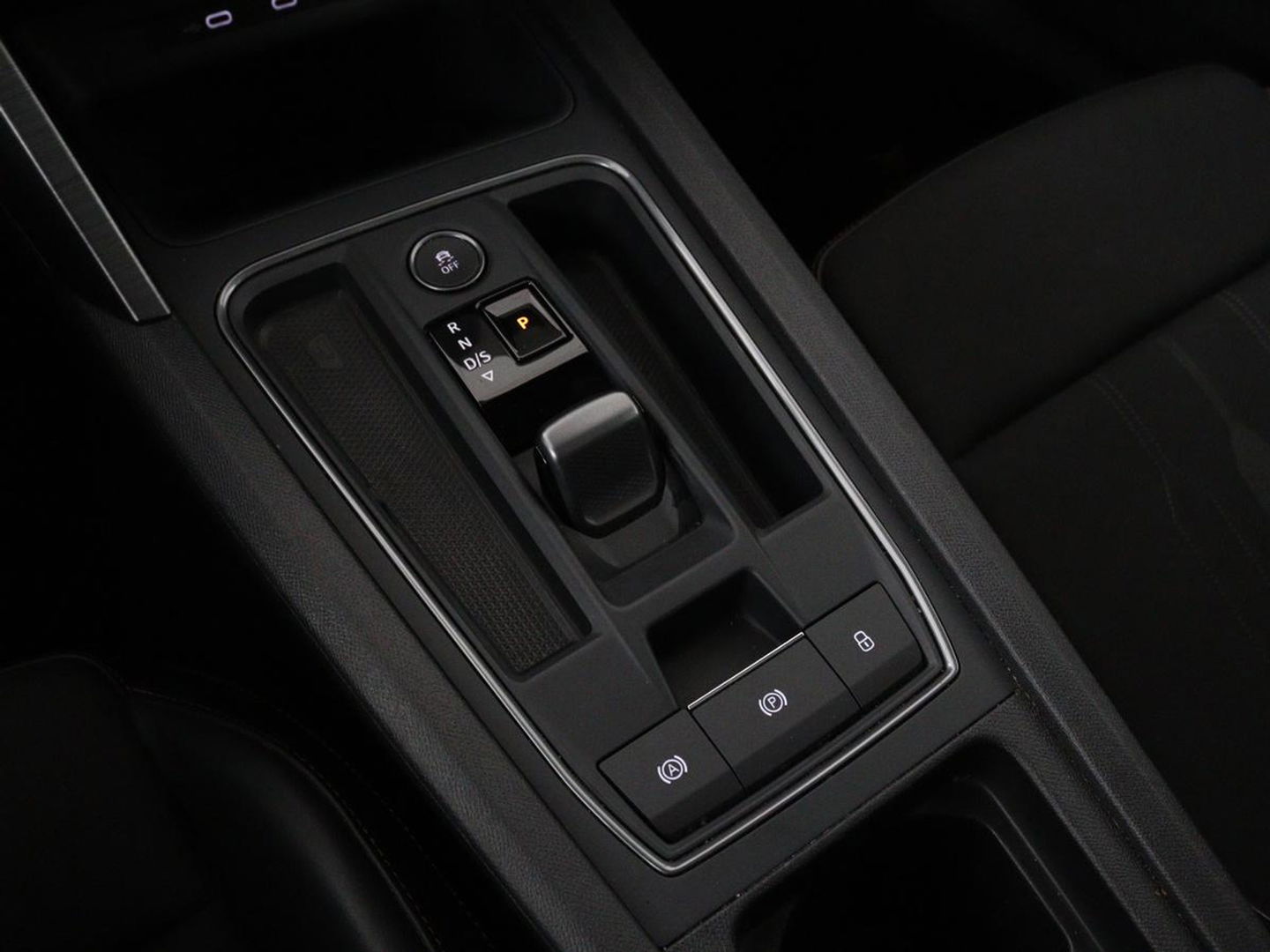 CUPRA Leon 1.4 e-Hybrid VZ Performance | Panoramadak | Stoel & stuurverwarming | Adaptive cruise | Carplay | Navigatie | Sportstoelen | Full LED | Keyless | PHEV