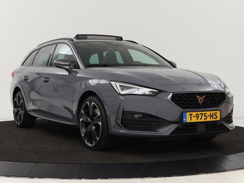 CUPRA Leon 1.4 e-Hybrid VZ Performance | Panoramadak | Stoel & stuurverwarming | Adaptive cruise | Carplay | Navigatie | Sportstoelen | Full LED | Keyless | PHEV