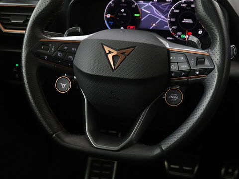 CUPRA Leon 1.4 e-Hybrid VZ Performance | Panoramadak | Stoel & stuurverwarming | Adaptive cruise | Carplay | Navigatie | Sportstoelen | Full LED | Keyless | PHEV