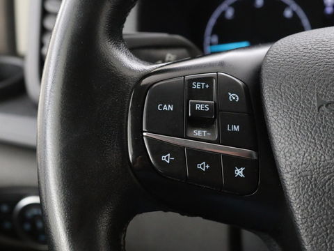Ford Transit Custom 2.0 TDCI L1H1 Trend | Automaat | Trekhaak | Camera | Navigatie | Cruise control | Airco | Bluetooth | DAB