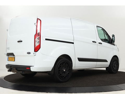 Ford Transit Custom 2.0 TDCI L1H1 Trend | Automaat | Trekhaak | Camera | Navigatie | Cruise control | Airco | Bluetooth | DAB