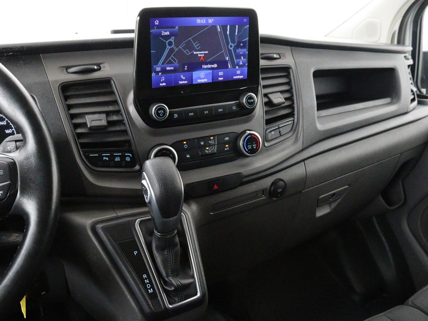 Ford Transit Custom 2.0 TDCI L1H1 Trend | Automaat | Trekhaak | Camera | Navigatie | Cruise control | Airco | Bluetooth | DAB