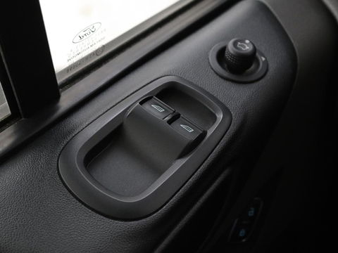 Ford Transit Custom 2.0 TDCI L1H1 Trend | Automaat | Trekhaak | Camera | Navigatie | Cruise control | Airco | Bluetooth | DAB