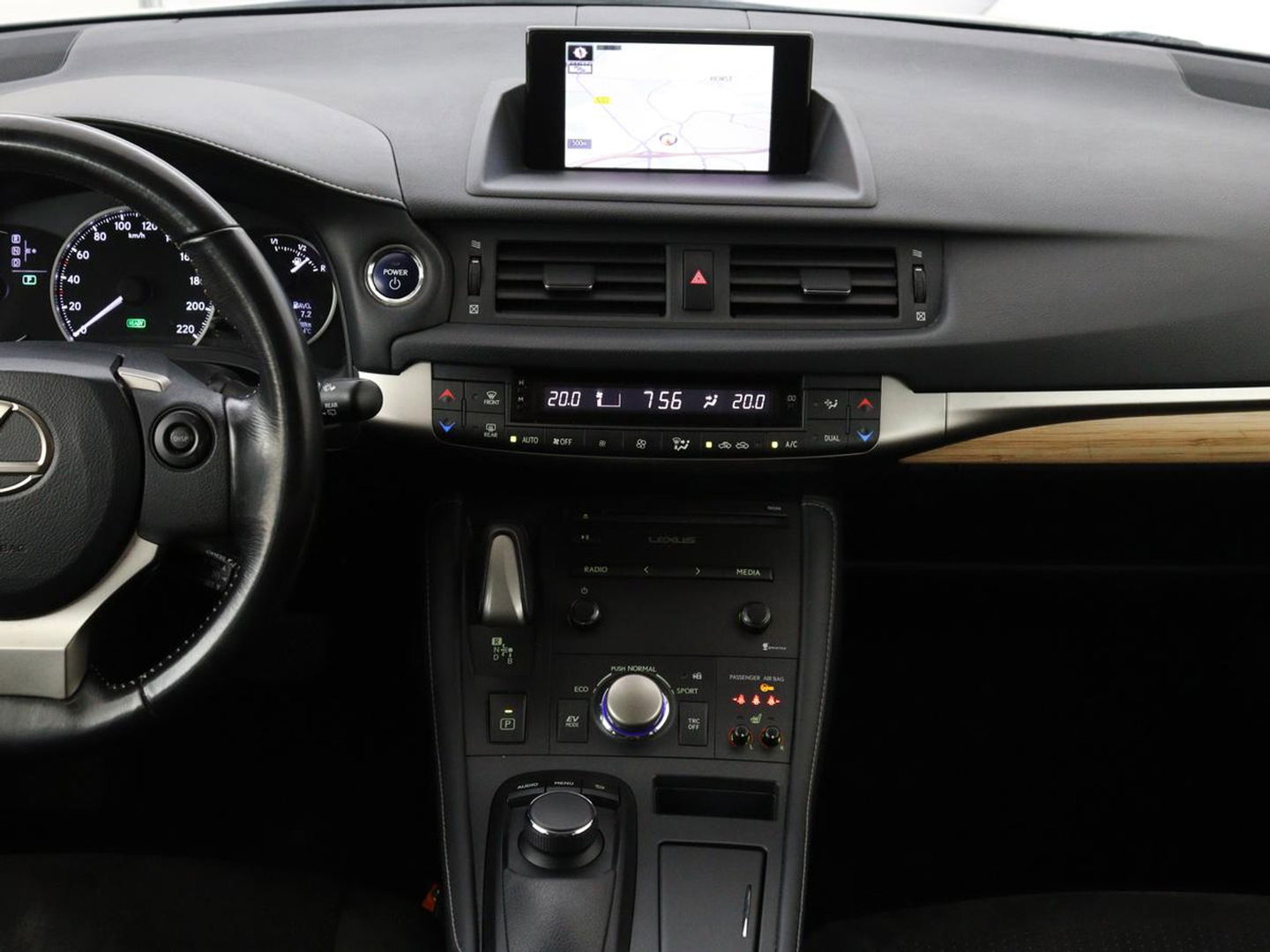 Lexus CT 200h 25th Edition | Stoelverwarming | Navigatie | Parkeerhulp | Climate control | Camera | Cruise control | Sportstoelen | Bluetooth