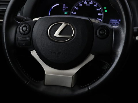 Lexus CT 200h 25th Edition | Stoelverwarming | Navigatie | Parkeerhulp | Climate control | Camera | Cruise control | Sportstoelen | Bluetooth