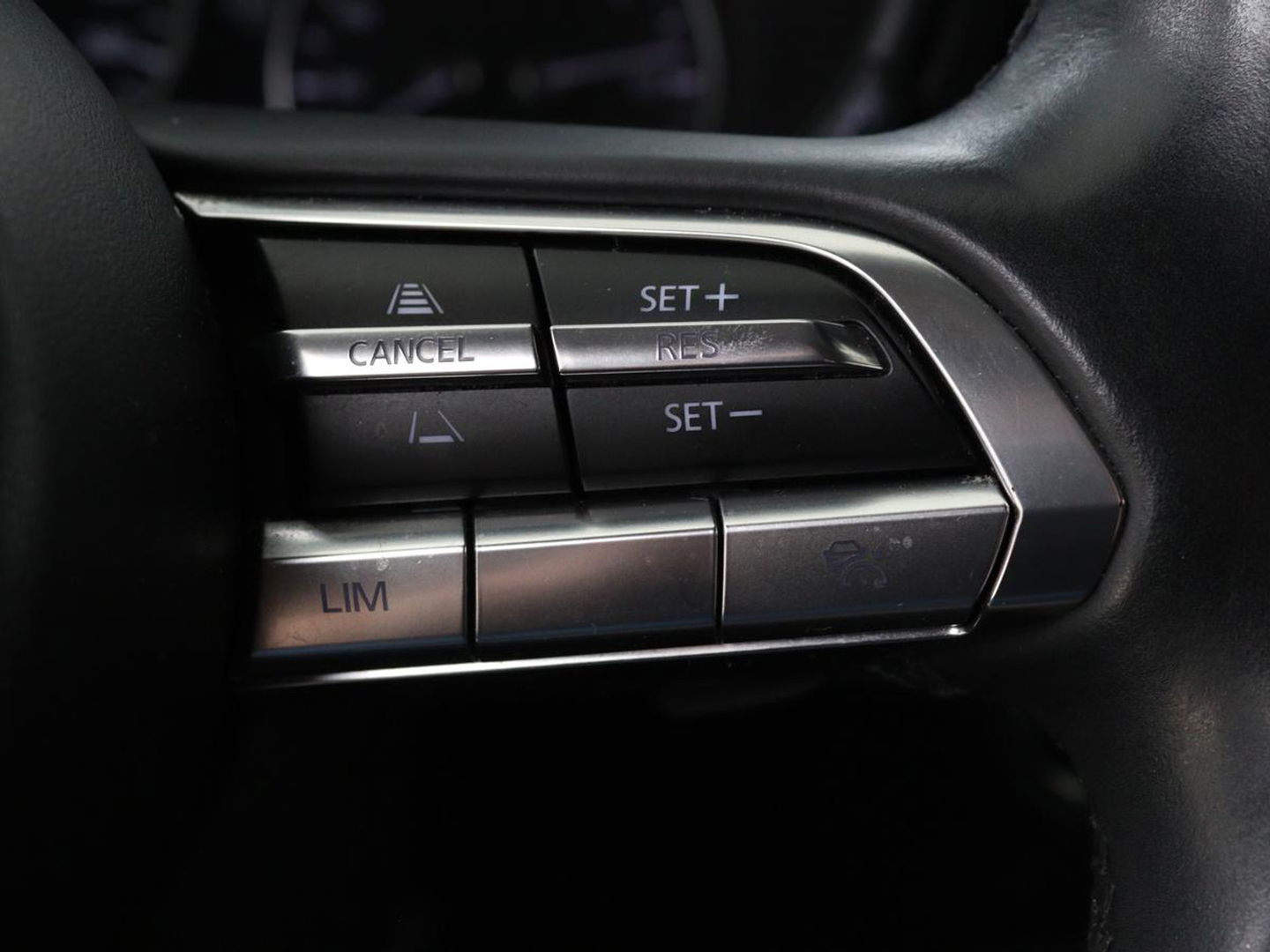 Mazda 3 2.0 e-SkyActiv-X Luxury | Leder | Stoel & stuurverwarming | BOSE Sound | Adaptive cruise | Camera | Carplay | Keyless | Head-Up | Memory