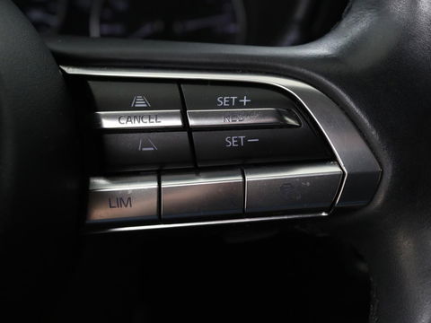Mazda 3 2.0 e-SkyActiv-X Luxury | Leder | Stoel & stuurverwarming | BOSE Sound | Adaptive cruise | Camera | Carplay | Keyless | Head-Up | Memory