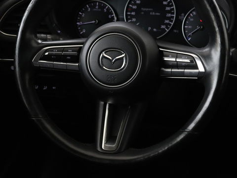Mazda 3 2.0 e-SkyActiv-X Luxury | Leder | Stoel & stuurverwarming | BOSE Sound | Adaptive cruise | Camera | Carplay | Keyless | Head-Up | Memory