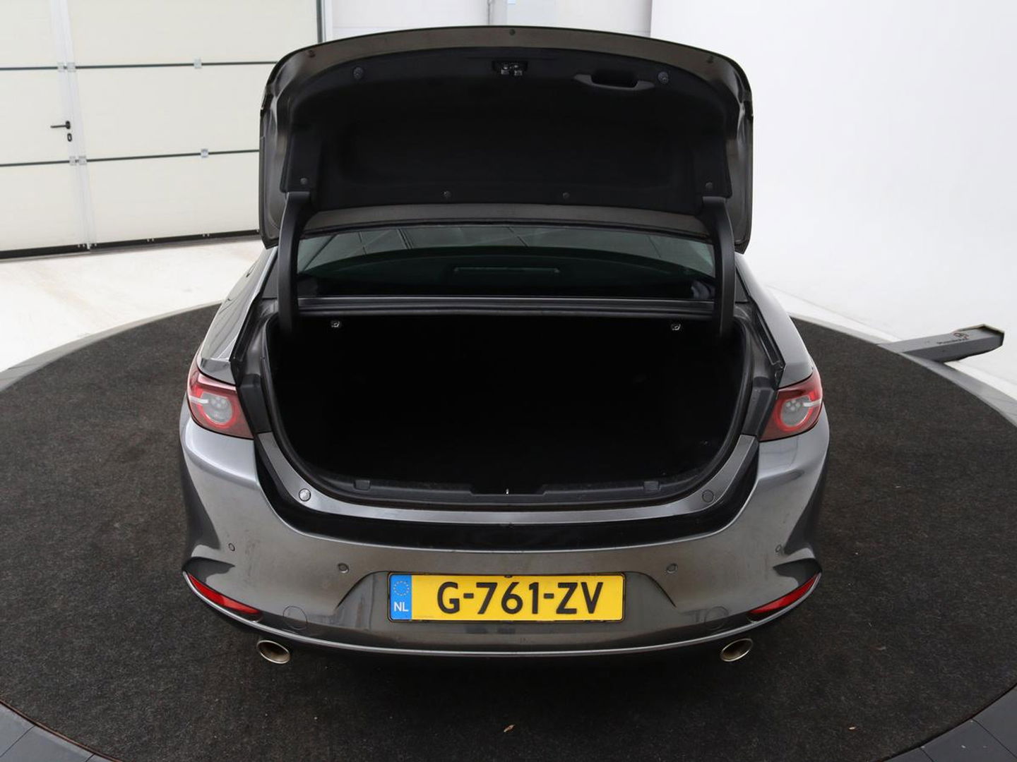 Mazda 3 2.0 e-SkyActiv-X Luxury | Leder | Stoel & stuurverwarming | BOSE Sound | Adaptive cruise | Camera | Carplay | Keyless | Head-Up | Memory
