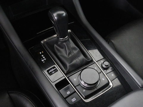 Mazda 3 2.0 e-SkyActiv-X Luxury | Leder | Stoel & stuurverwarming | BOSE Sound | Adaptive cruise | Camera | Carplay | Keyless | Head-Up | Memory