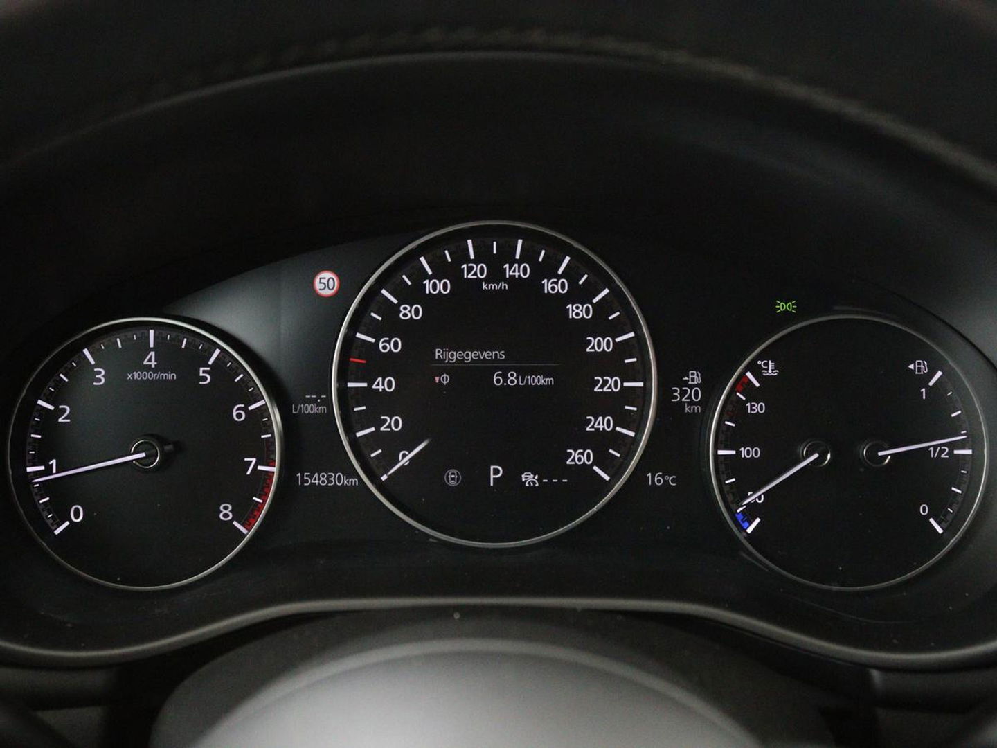 Mazda 3 2.0 e-SkyActiv-X Luxury | Leder | Stoel & stuurverwarming | BOSE Sound | Adaptive cruise | Camera | Carplay | Keyless | Head-Up | Memory