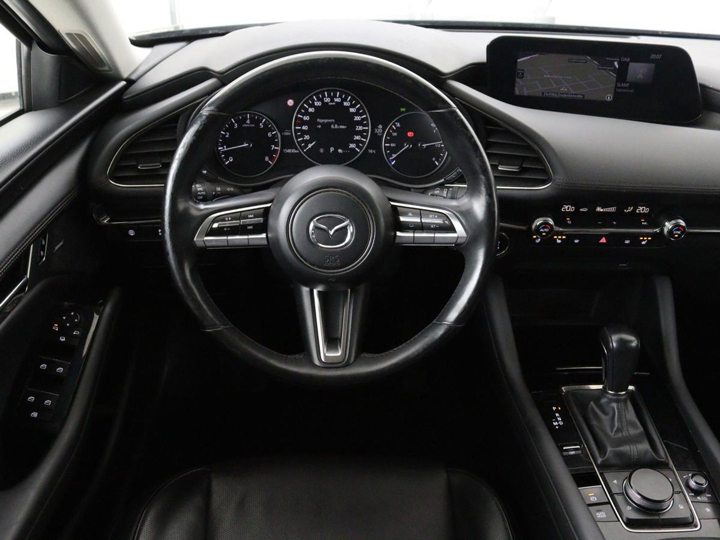 Mazda 3 2.0 e-SkyActiv-X Luxury | Leder | Stoel & stuurverwarming | BOSE Sound | Adaptive cruise | Camera | Carplay | Keyless | Head-Up | Memory