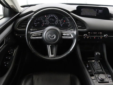 Mazda 3 2.0 e-SkyActiv-X Luxury | Leder | Stoel & stuurverwarming | BOSE Sound | Adaptive cruise | Camera | Carplay | Keyless | Head-Up | Memory