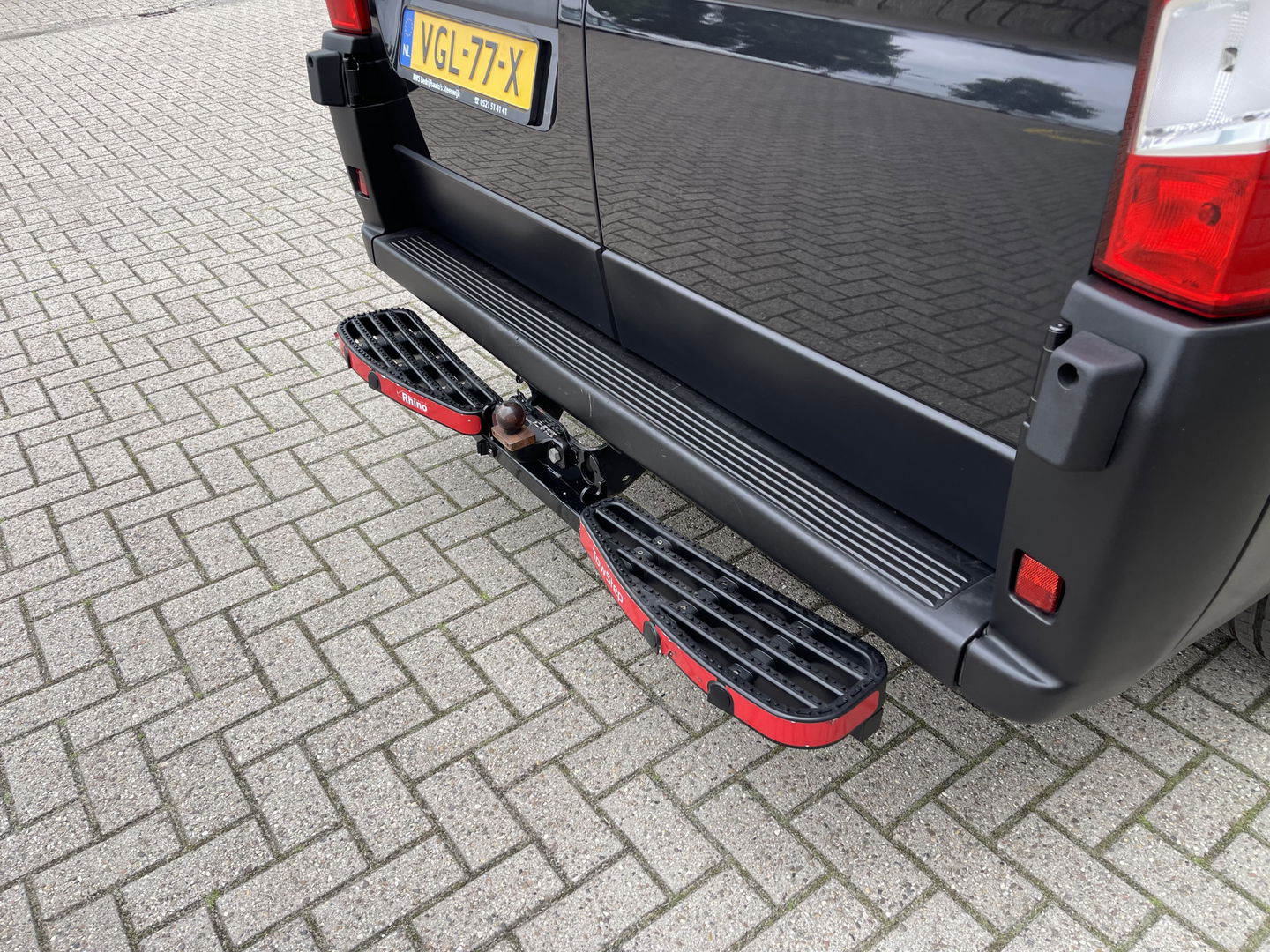 Fiat Ducato 35H 2.3 MultiJet 140pk L2H2 DC 6 persoons / vaste prijs rijklaar € 25.950 ex btw / lease vanaf € 424 / cruise en climate control / camera / trekhaak 3000 kg !