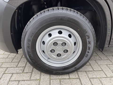 Fiat Ducato 35H 2.3 MultiJet 140pk L2H2 DC 6 persoons / vaste prijs rijklaar € 25.950 ex btw / lease vanaf € 424 / cruise en climate control / camera / trekhaak 3000 kg !