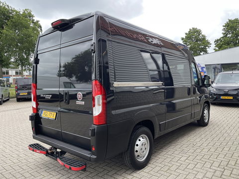 Fiat Ducato 35H 2.3 MultiJet 140pk L2H2 DC 6 persoons / vaste prijs rijklaar € 25.950 ex btw / lease vanaf € 424 / cruise en climate control / camera / trekhaak 3000 kg !