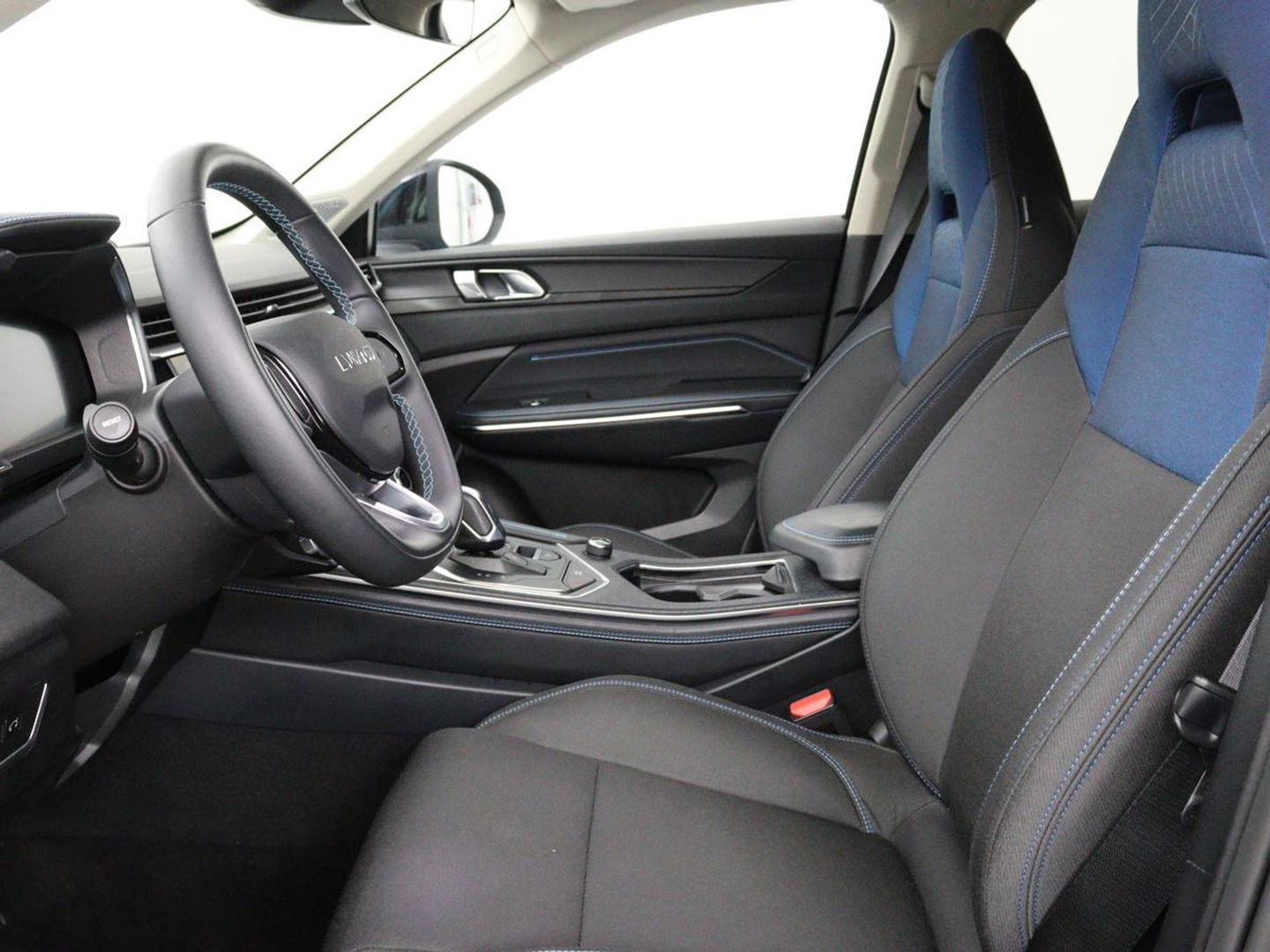 Lynk & Co 01 1.5 Plug In | Panoramadak | Infinity by Harman | 360 camera | Adaptive cruise | Stoelverwarming | Carplay | Memory | Full LED