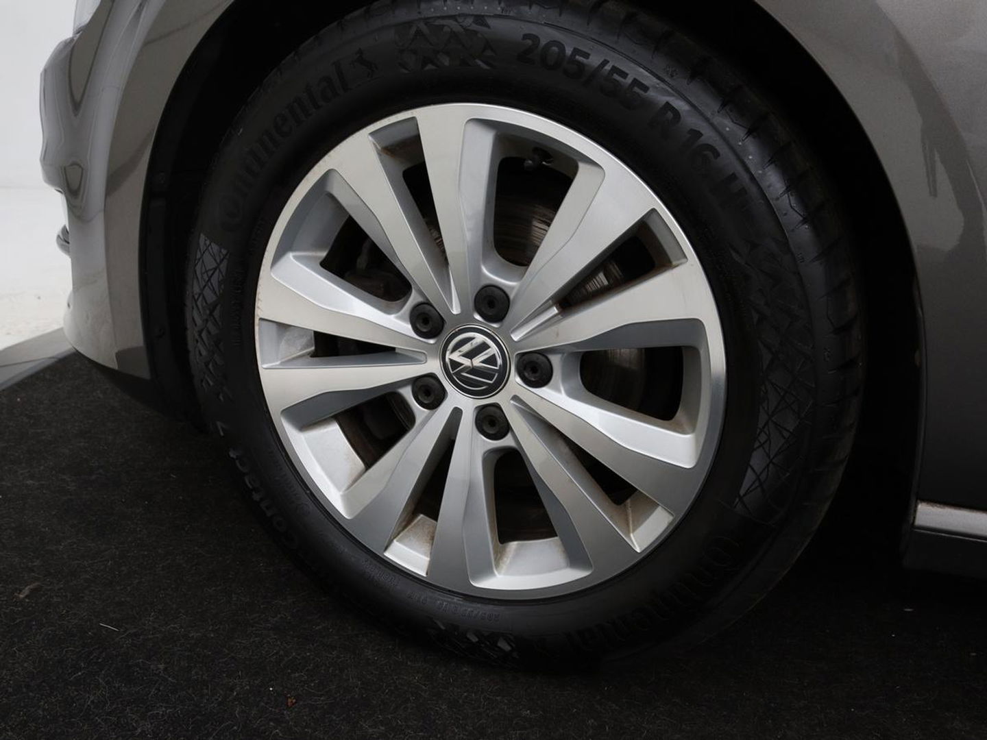Volkswagen Golf 1.0 TSI Comfortline | Climate control | Cruise control | Parkeerhulp | Radio/CD | Lichtmetalen velgen