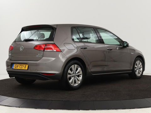 Volkswagen Golf 1.0 TSI Comfortline | Climate control | Cruise control | Parkeerhulp | Radio/CD | Lichtmetalen velgen
