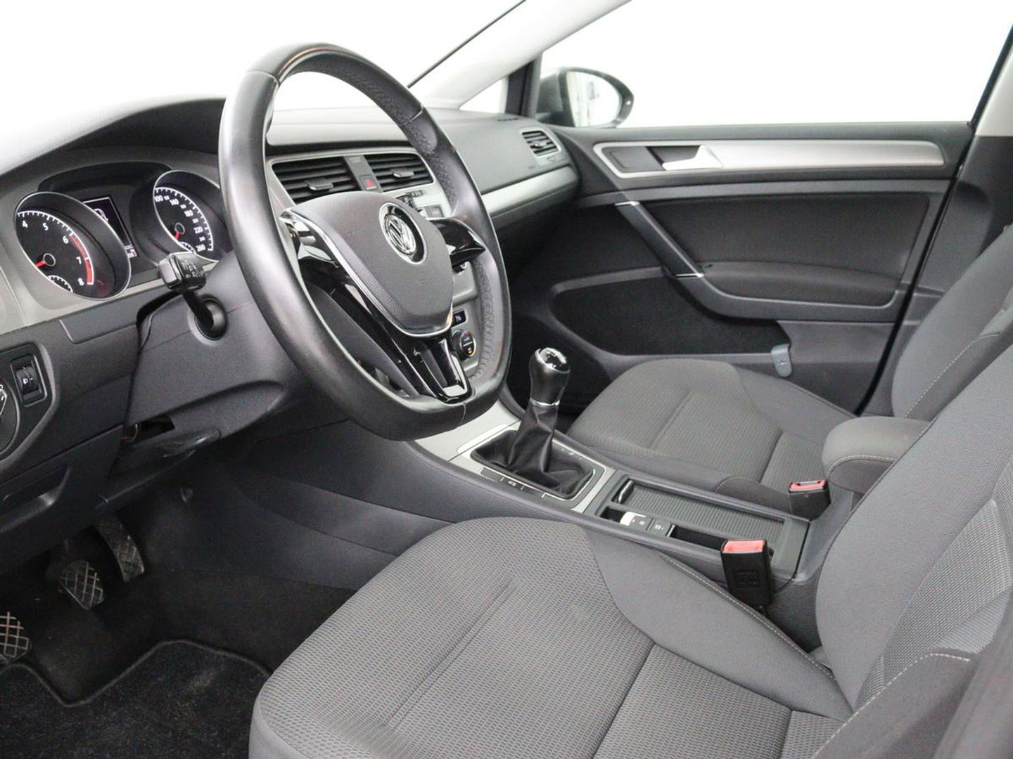 Volkswagen Golf 1.0 TSI Comfortline | Climate control | Cruise control | Parkeerhulp | Radio/CD | Lichtmetalen velgen