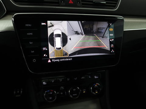 Škoda Superb 1.4 TSI iV Laurin & Klement | Panoramadak | Leder | Stoelventilatie | Adaptive cruise | Canton Sound | Memory | 360 camera | Trekhaak | Standkachel | Keyless | Virtual Cockpit | PHEV