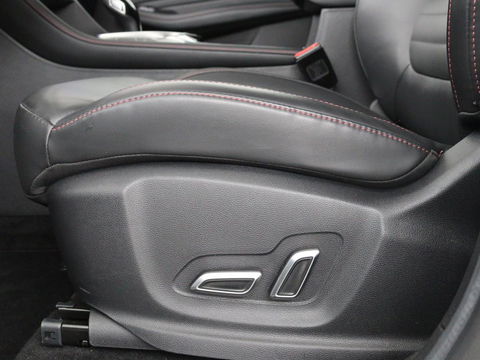 MG EHS 1.5 TGDI Luxury | Panoramadak | Trekhaak | Adaptive cruise | Leder | Carplay | Stoelverwarming | 360 camera | Navigatie | Full LED | Keyless