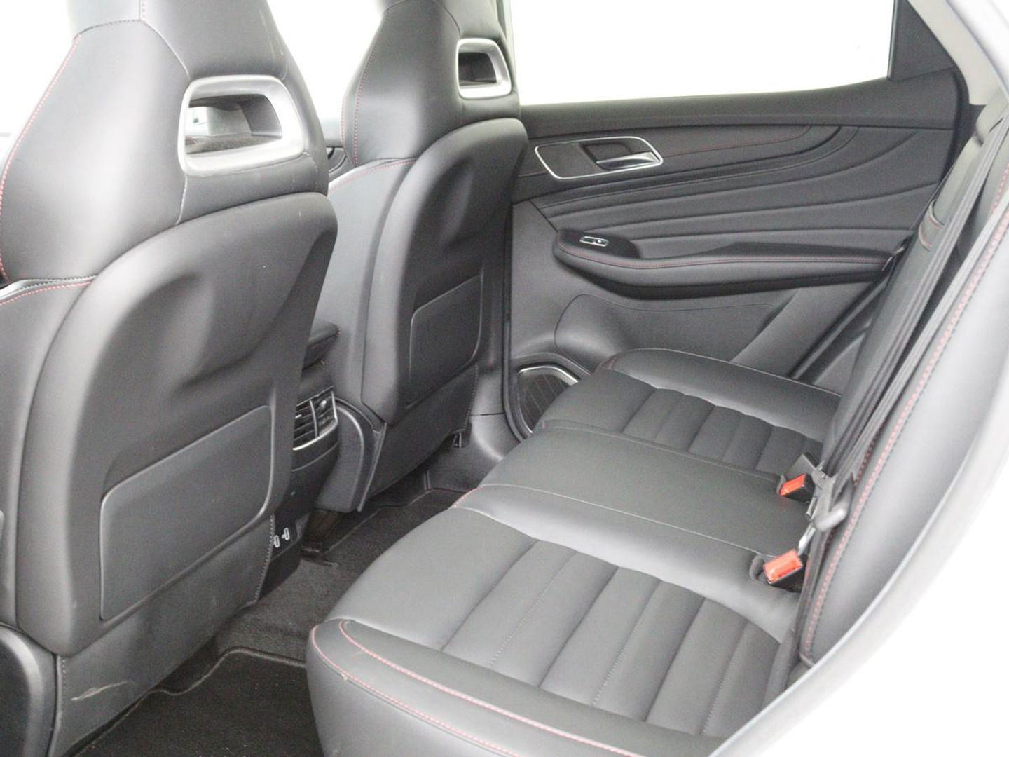 MG EHS 1.5 TGDI Luxury | Panoramadak | Trekhaak | Adaptive cruise | Leder | Carplay | Stoelverwarming | 360 camera | Navigatie | Full LED | Keyless