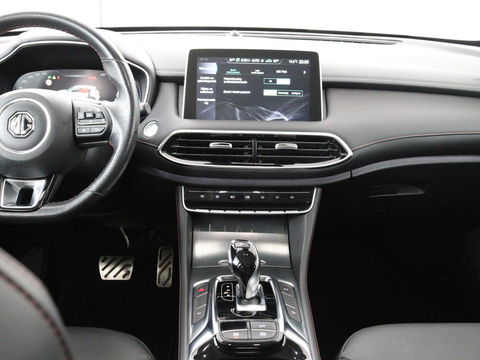 MG EHS 1.5 TGDI Luxury | Panoramadak | Trekhaak | Adaptive cruise | Leder | Carplay | Stoelverwarming | 360 camera | Navigatie | Full LED | Keyless