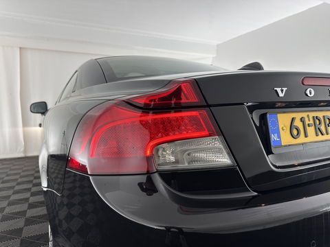 Volvo C70 Convertible 2.0D Momentum Intro Edition Aut. *LUXURY-LEATHER | BI-XENON | NAVI-FULLMAP | BLINDSPOT | HEATED-COMFORTSEATS | AIRSCARF | ECC | PDC | CRUISE | 16''ALU*