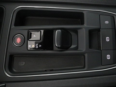CUPRA Leon 1.4 e-Hybrid VZ | 245pk | Stuurverwarming | Navigatie | Sfeerverlichting | Full LED | Keyless | Sportstoelen | Magnetic Tech Matt | PHEV