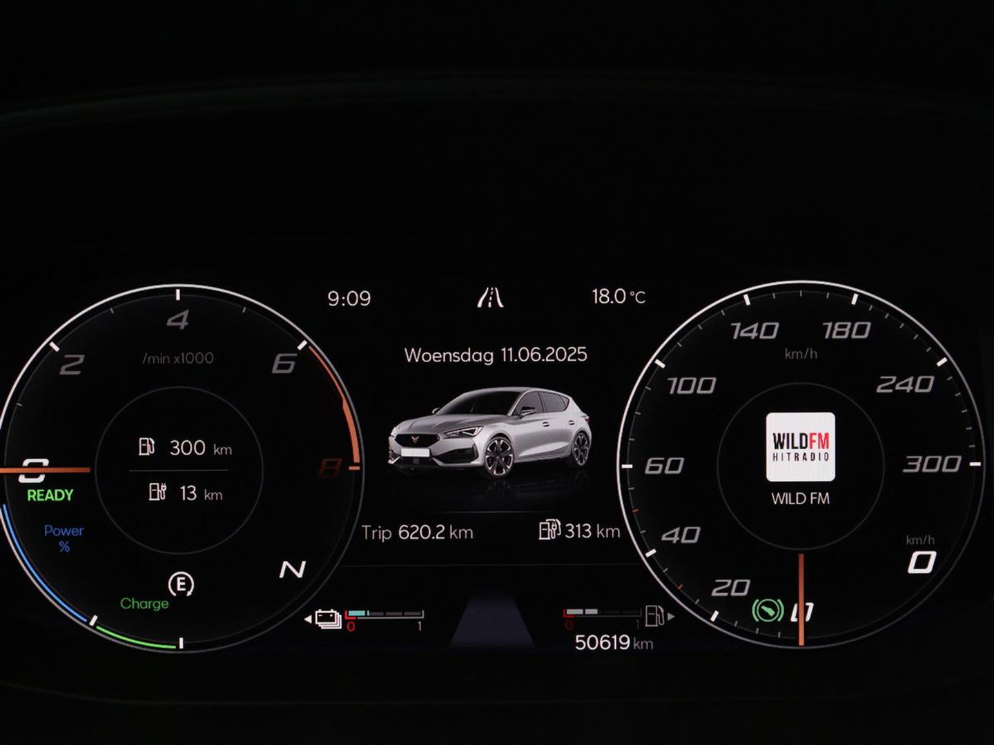 CUPRA Leon 1.4 e-Hybrid VZ | 245pk | Stuurverwarming | Navigatie | Sfeerverlichting | Full LED | Keyless | Sportstoelen | Magnetic Tech Matt | PHEV