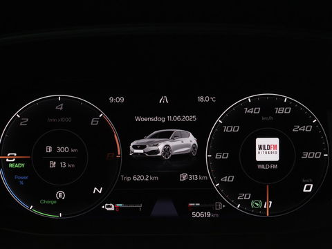 CUPRA Leon 1.4 e-Hybrid VZ | 245pk | Stuurverwarming | Navigatie | Sfeerverlichting | Full LED | Keyless | Sportstoelen | Magnetic Tech Matt | PHEV