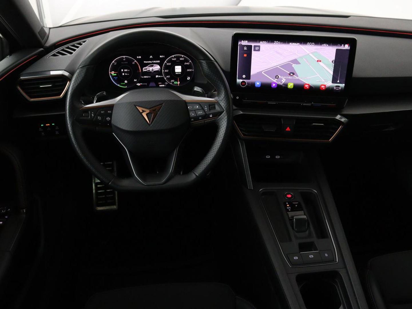 CUPRA Leon 1.4 e-Hybrid VZ | 245pk | Stuurverwarming | Navigatie | Sfeerverlichting | Full LED | Keyless | Sportstoelen | Magnetic Tech Matt | PHEV