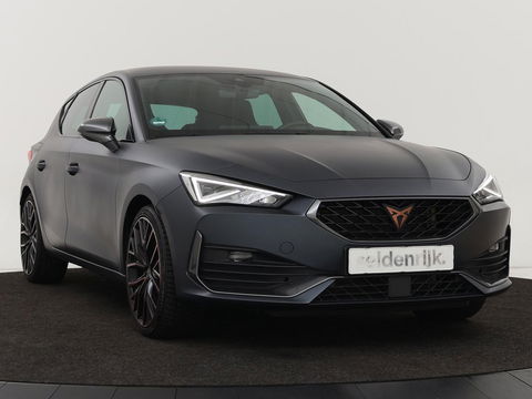 CUPRA Leon 1.4 e-Hybrid VZ | 245pk | Stuurverwarming | Navigatie | Sfeerverlichting | Full LED | Keyless | Sportstoelen | Magnetic Tech Matt | PHEV