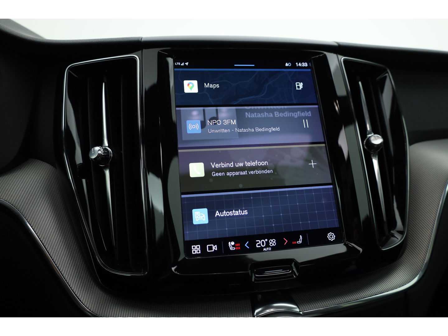 Volvo XC60 2.0 T6 T6 recharge r-design | Long Range | Pano-dak | Trekhaak | ACC |  H&K Audio |