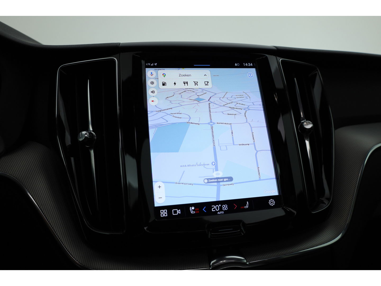 Volvo XC60 2.0 T6 T6 recharge r-design | Long Range | Pano-dak | Trekhaak | ACC |  H&K Audio |