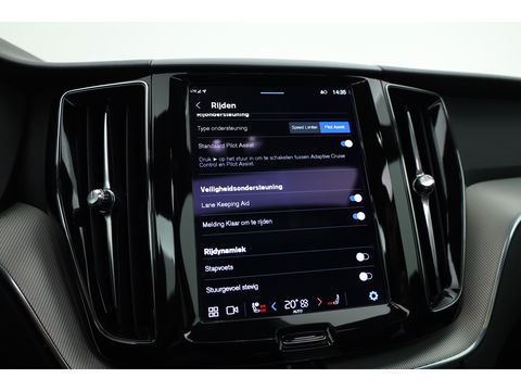 Volvo XC60 2.0 T6 T6 recharge r-design | Long Range | Pano-dak | Trekhaak | ACC |  H&K Audio |
