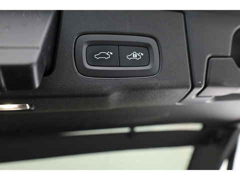 Volvo XC60 2.0 T6 T6 recharge r-design | Long Range | Pano-dak | Trekhaak | ACC |  H&K Audio |