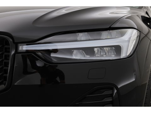 Volvo XC60 2.0 T6 T6 recharge r-design | Long Range | Pano-dak | Trekhaak | ACC |  H&K Audio |