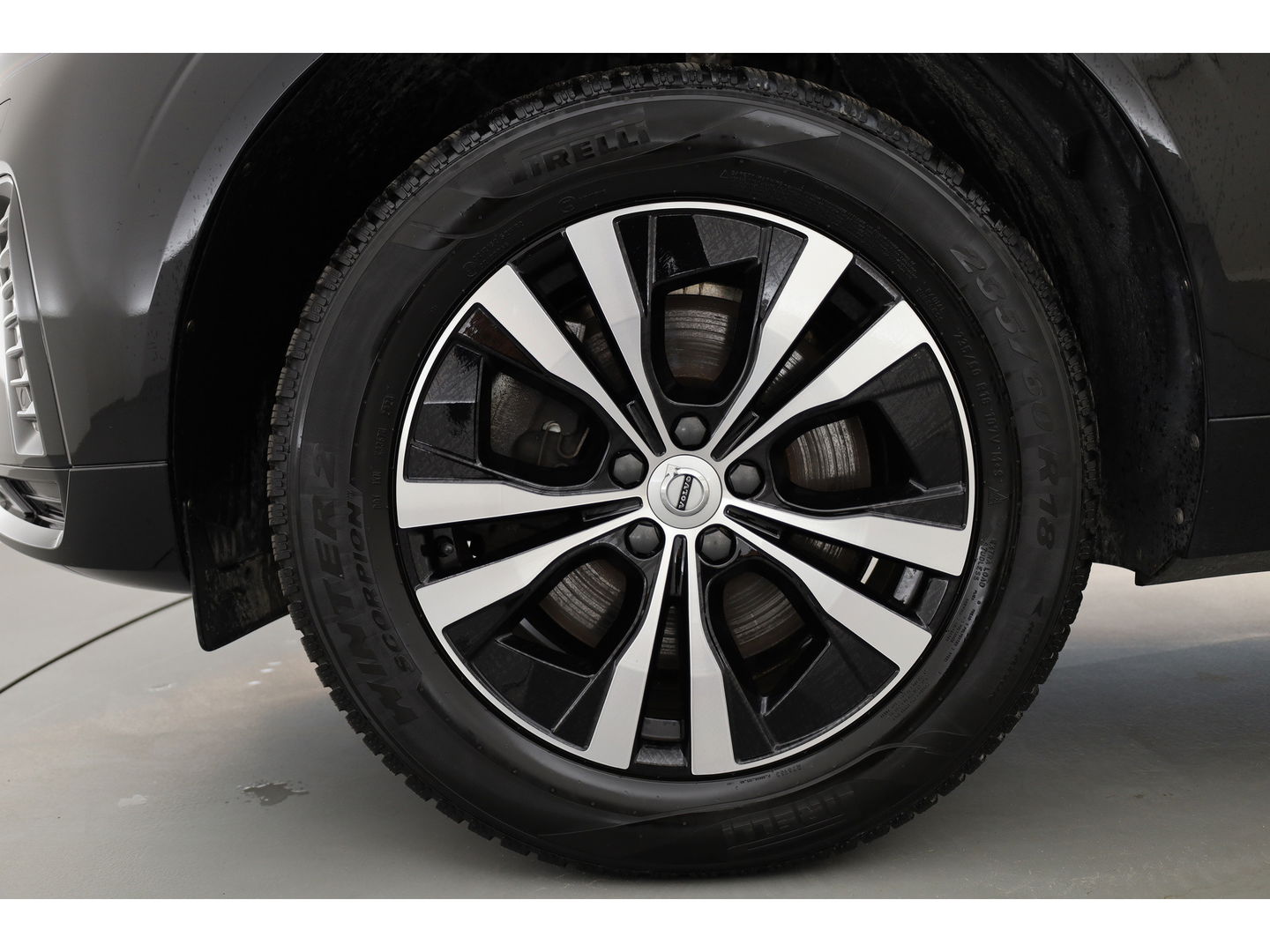 Volvo XC60 2.0 T6 T6 recharge r-design | Long Range | Pano-dak | Trekhaak | ACC |  H&K Audio |
